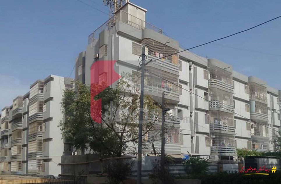 1350 ( sq.ft ) apartment for sale ( fourth floor ) in Decent Tower, Block 15, Gulistan-e-Johar, Karachi