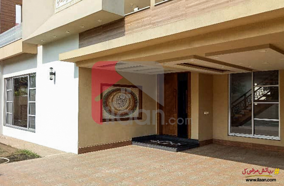 1 kanal house available for sale in Gulbahar Block, Sector C, Bahria Town, Lahore