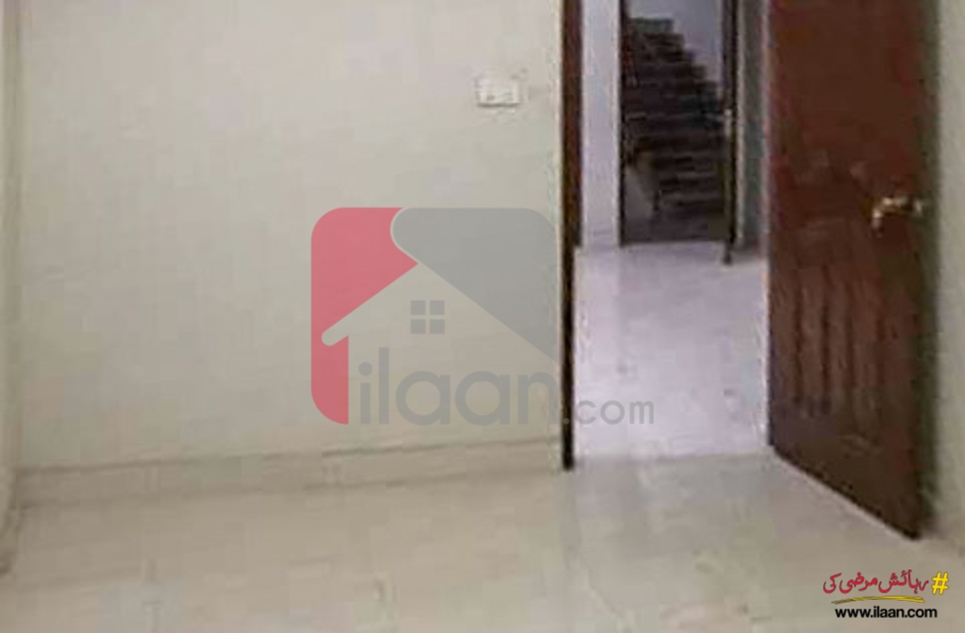 1000 ( sq.ft ) apartment for sale ( first floor ) in Bukhari Commercial Area, Phase 6, DHA, Karachi