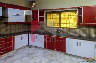 10 marla house for sale in Tariq Gardens, Lahore