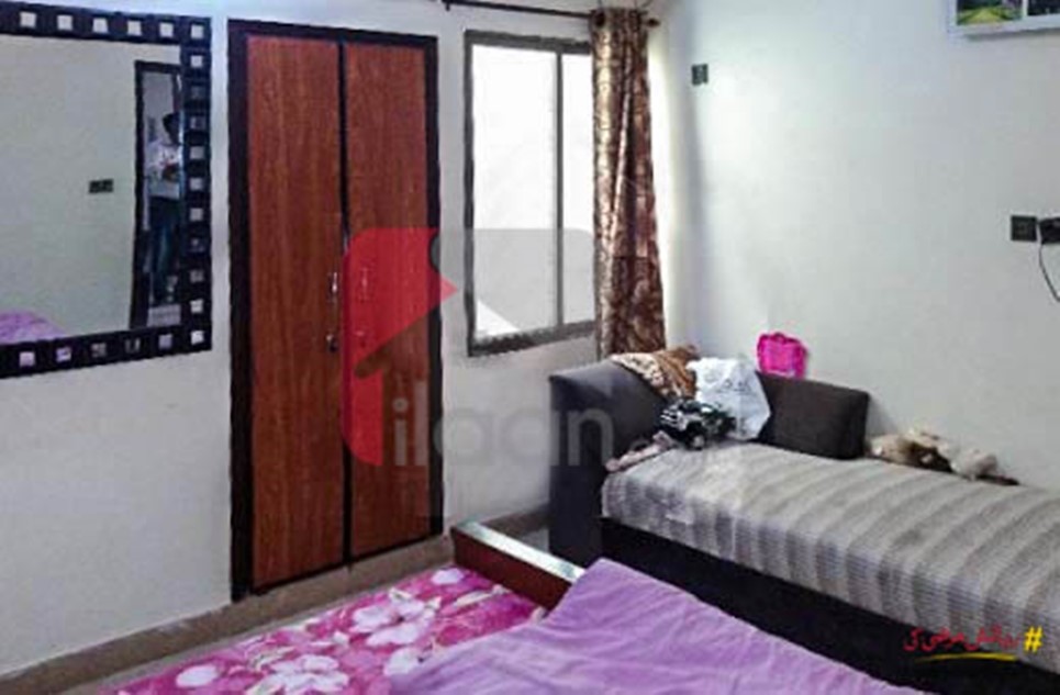 1100 ( sq.ft ) apartment for sale ( third floor ) in Decent Apartments, Block 19, Gulistan-e-Johar, Karachi