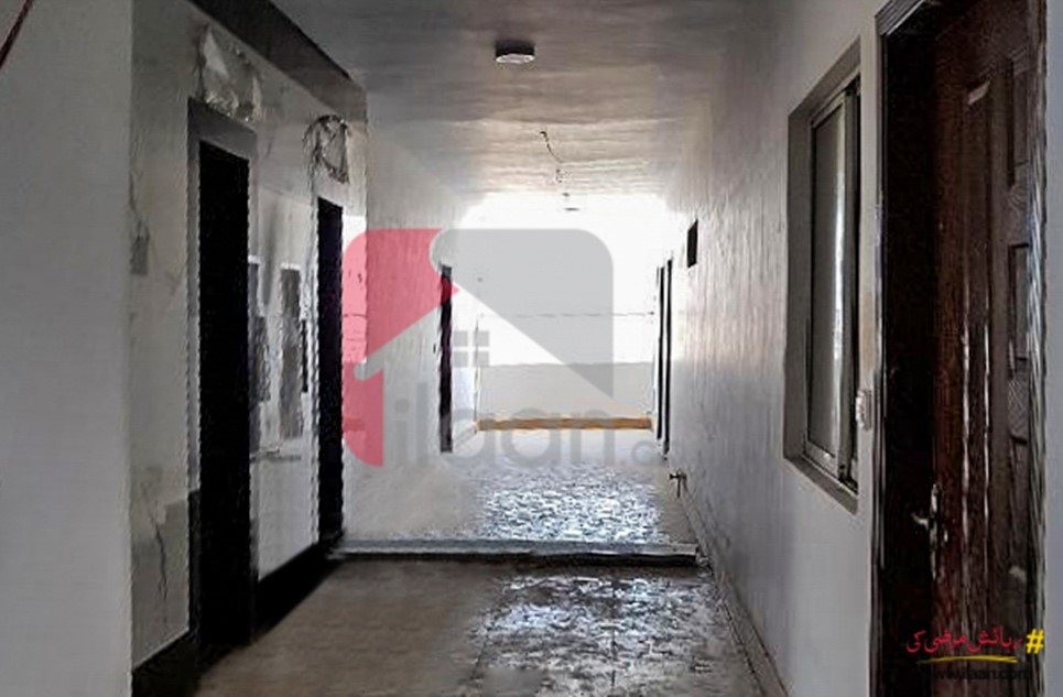 1250 ( sq.ft ) apartment for sale ( fourth floor ) in Block 6, Gulshan-e-iqbal, Karachi