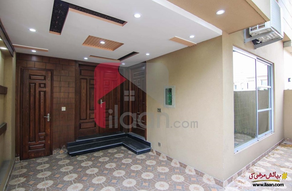 5 marla house available for sale in Block CC, Bahria Town, Lahore