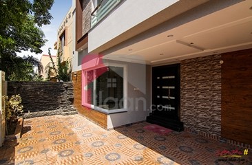 10 marla house available for sale in Shaheen Block, Sector B, Bahria Town, Lahore