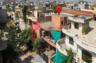 10 marla house available for sale in Block R, Marghzar Officers Colony, Lahore