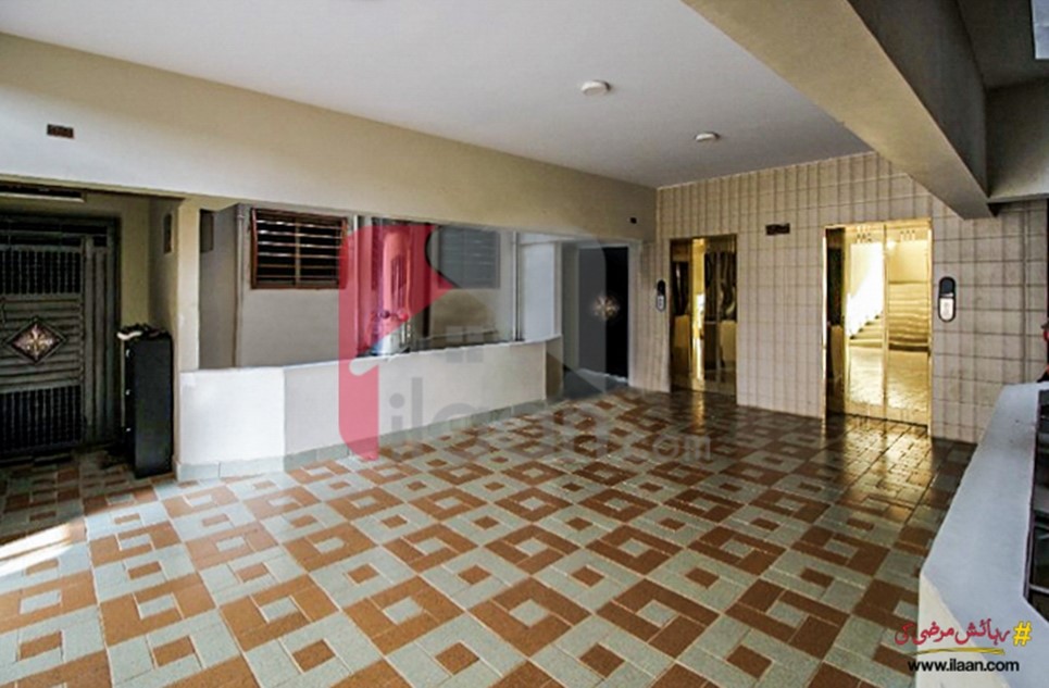 2400 ( sq.ft ) apartment available for sale in Makkah Tower, Block 2, PECHS, Karachi