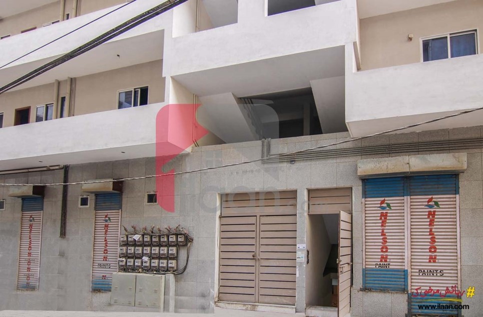 1750 ( sq.ft ) apartment available for sale ( third floor ) in Badar Commercial Area, Phase 5, DHA, Karachi