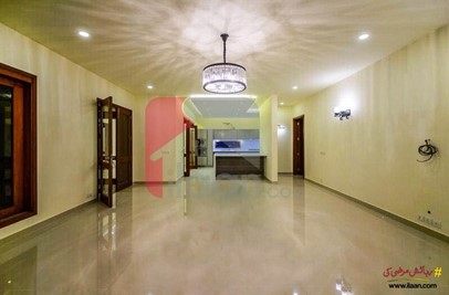 500 ( square yard ) house available for sale in Phase 8, DHA, Karachi