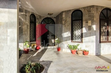 500 ( square yard ) house available for sale in Phase 5, DHA, Karachi