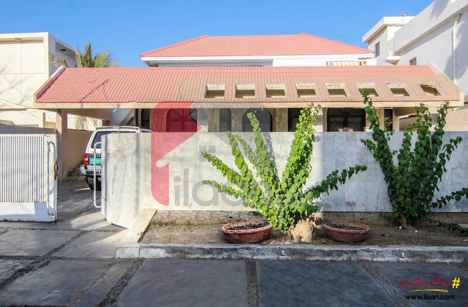 500 ( square yard ) house available for sale in Phase 5, DHA, Karachi