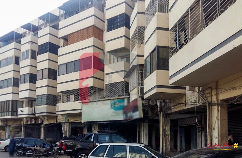 1050 ( sq.ft ) apartment available for sale ( second floor ) in Block 2, Clifton, Karachi 