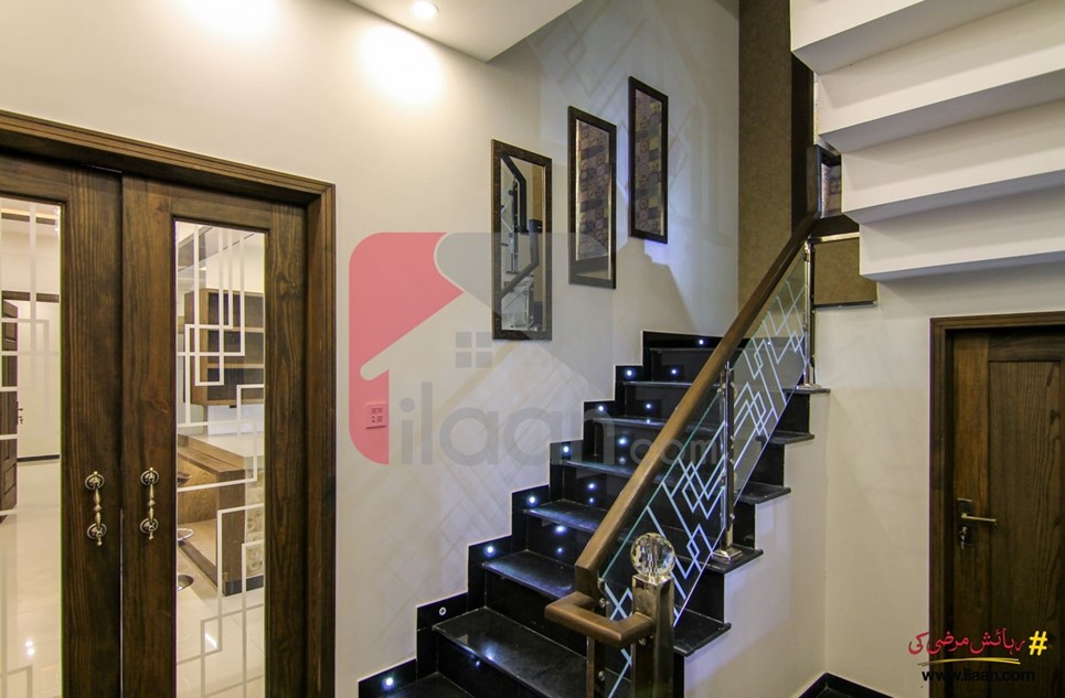 10 marla house available for sale in Ghouri Block, Bahria Town, Lahore