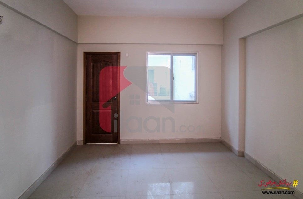 1750 ( sq.ft ) apartment for sale ( third floor ) in Badar Commercial Area, Phase 5, DHA, Karachi