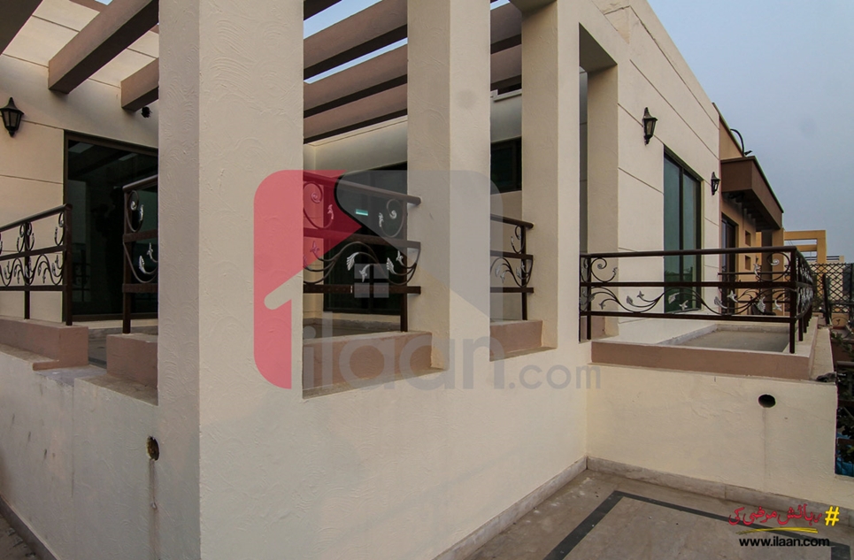 10 marla house for sale in Block D, Phase 5, DHA, Lahore