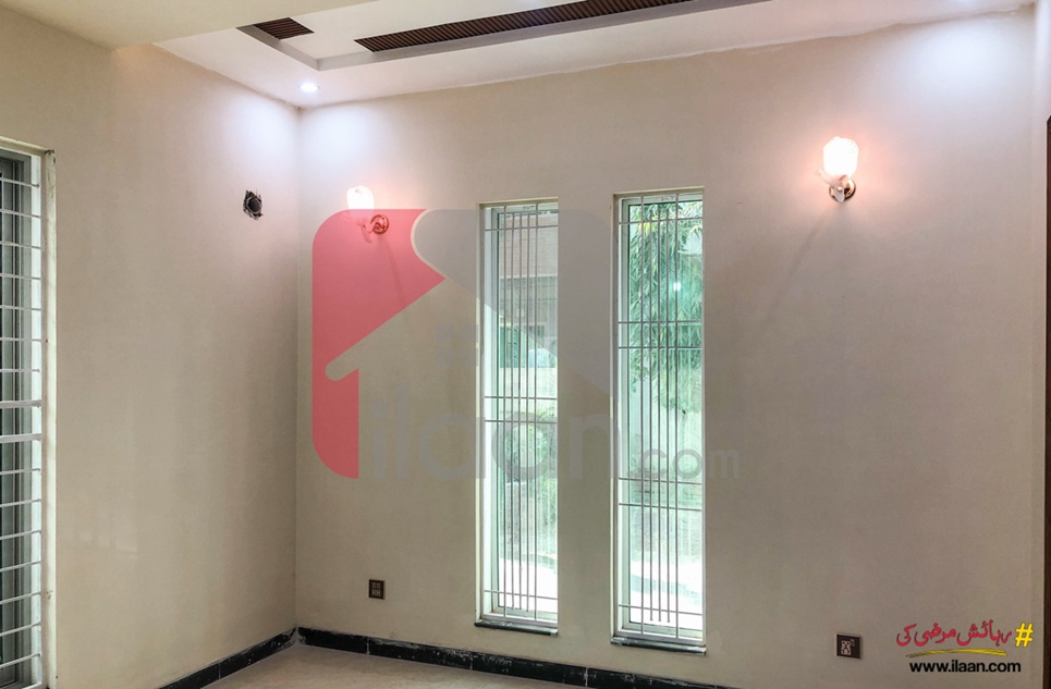 5.5 marla house for sale in Block Q, Johar Town, Lahore