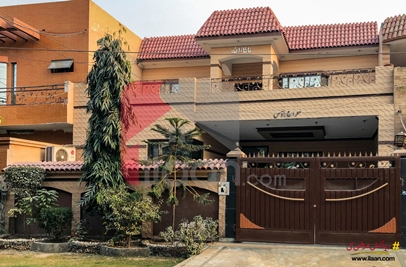 12 marla house for sale in Block D, Johar Town, Lahore