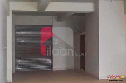 900 ( sq.ft ) apartment for sale ( first floor ) in Bukhari Commercial Area, Phase 6, DHA, Karachi
