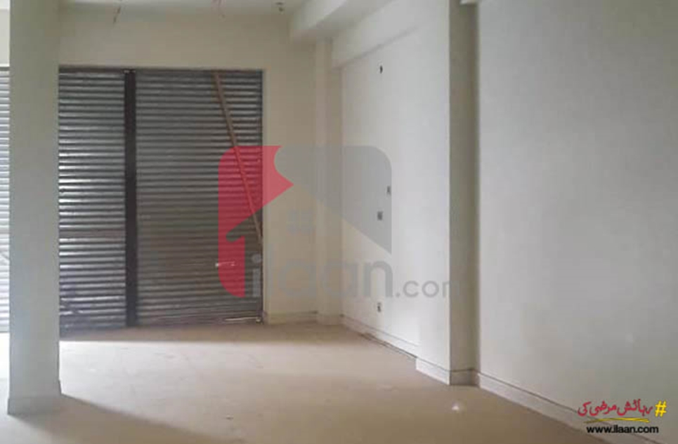 900 ( sq.ft ) apartment for sale ( first floor ) in Bukhari Commercial Area, Phase 6, DHA, Karachi