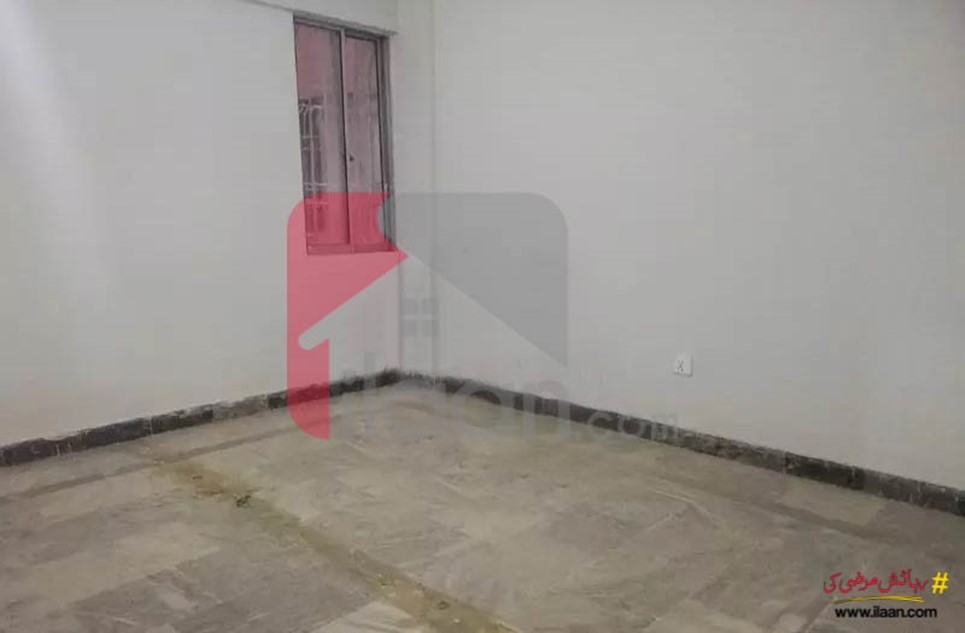 1300 ( sq.ft ) apartment for sale ( fourth floor ) in Block 17, Gulshan-e-Johar, Karachi