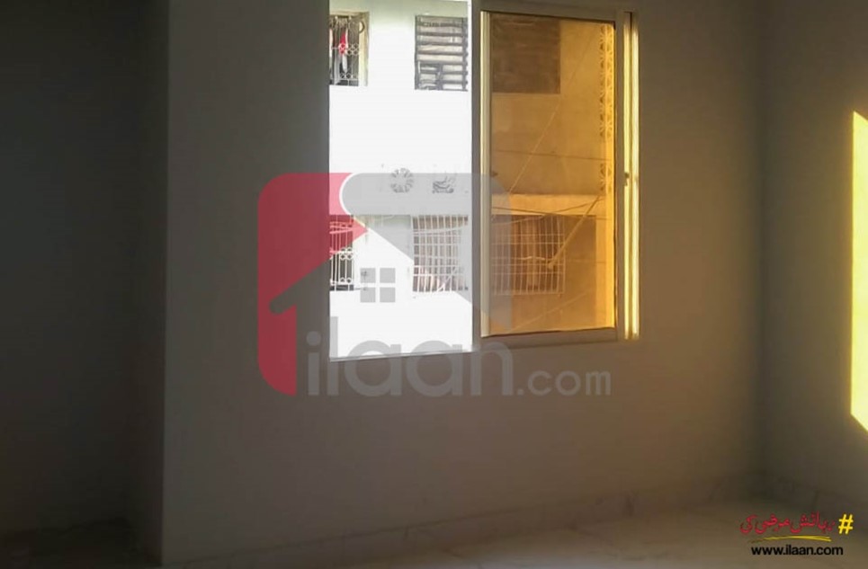 3000 ( sq.ft ) apartment for sale ( second floor ) on Amir Khusro Road, Karachi
