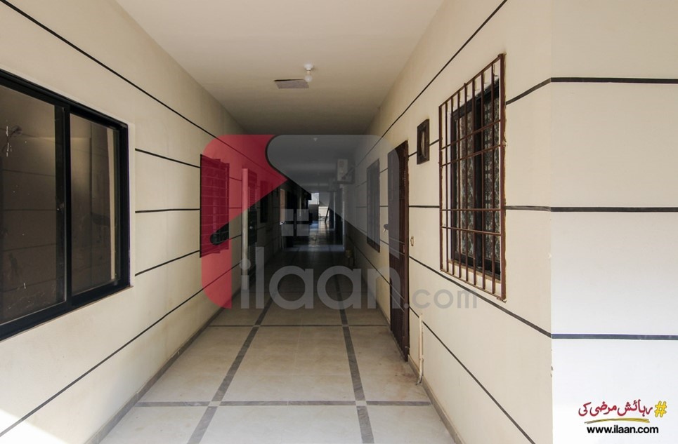 1400 ( sq.ft ) apartment for sale ( sixth floor ) in Block 13/D2, Gulshan-e-iqbal, Karachi